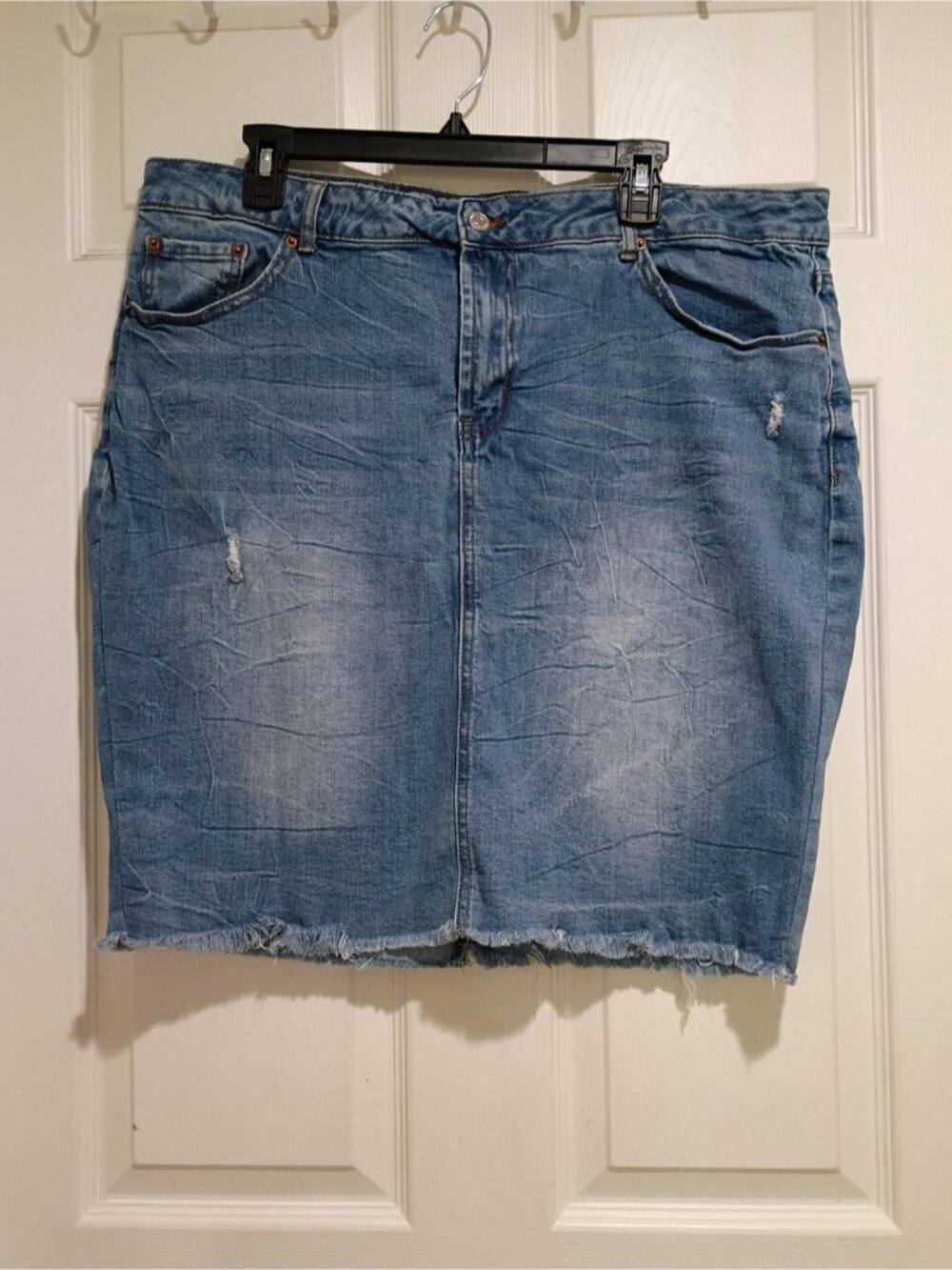 Dex Light Blue Semi Distressed Stretchy Denim Skirt Size 18